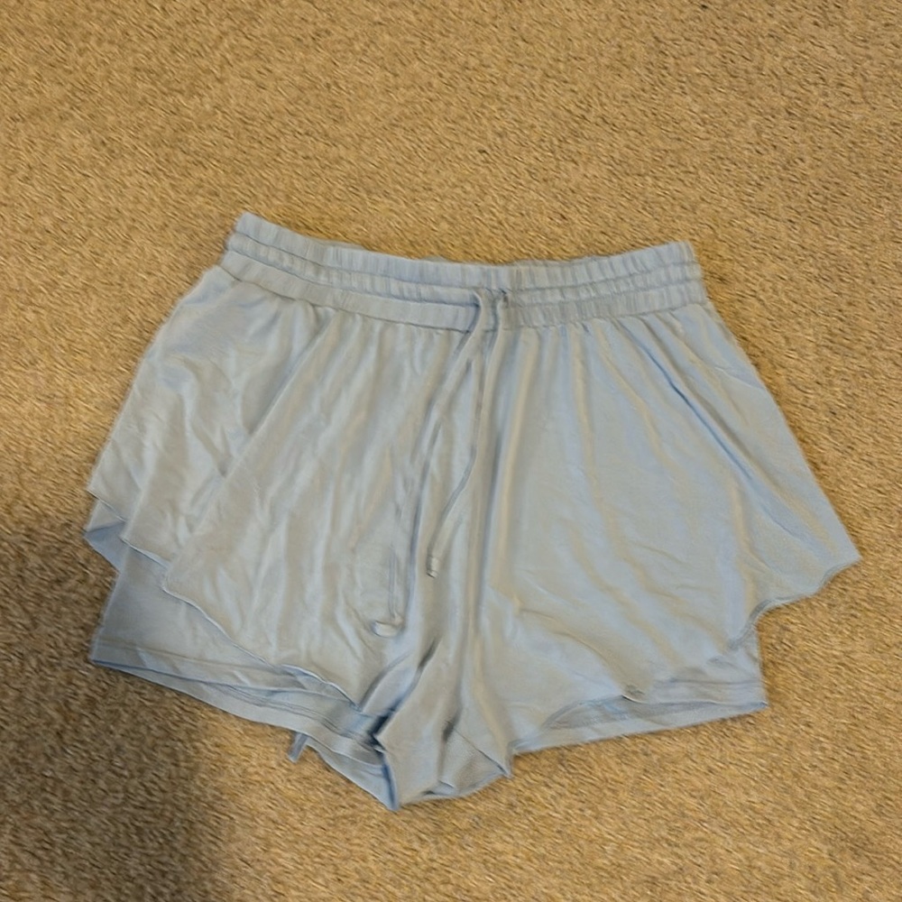 Altar’d State Skyway light Blue Rhythm Flowy Shorts Women’s large